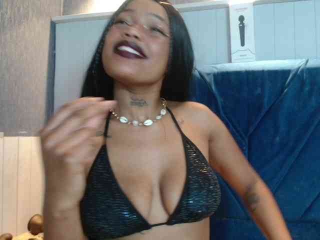 CrystalBrooke3x webcam