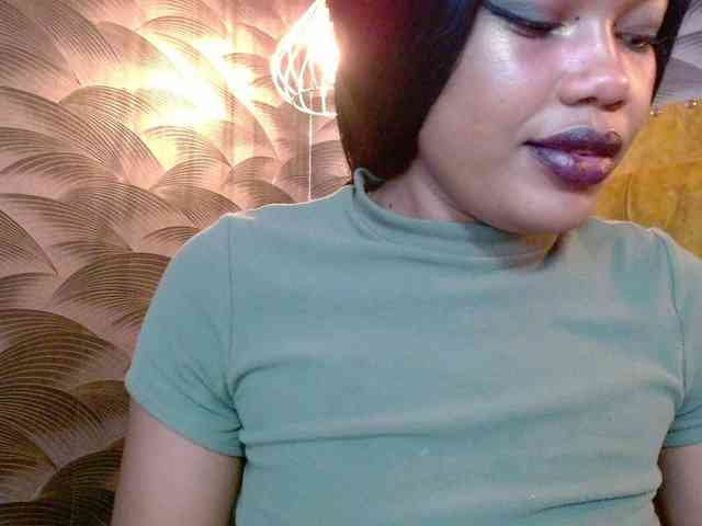 CrystalBrooke3x webcam