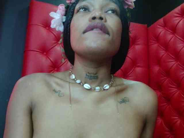 CrystalBrooke3x webcam