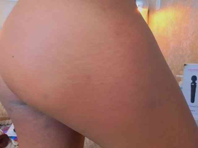 CrystalBrooke3x webcam