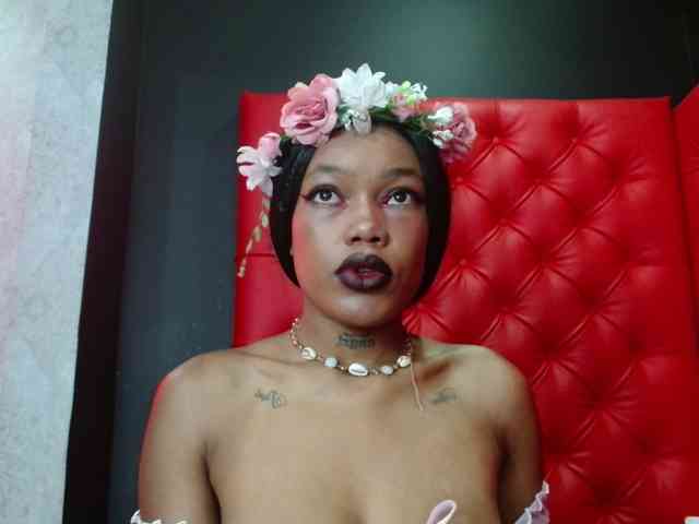 CrystalBrooke3x webcam