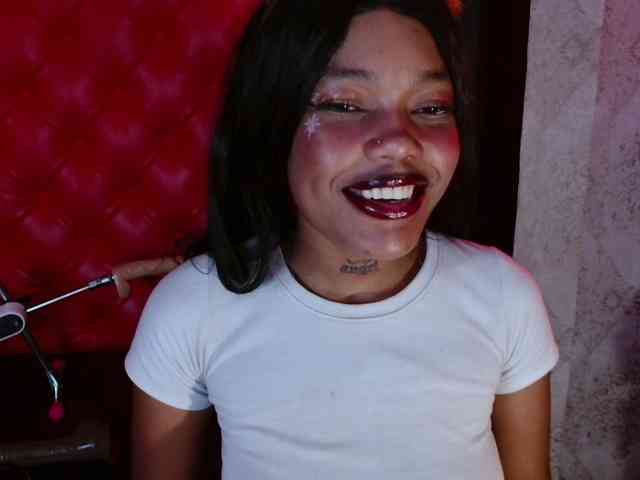 CrystalBrooke3x webcam