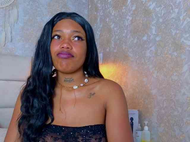 CrystalBrooke3x webcam