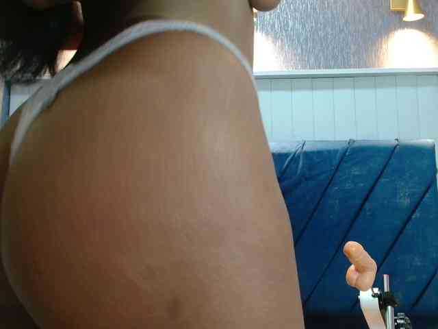 CrystalBrooke3x webcam