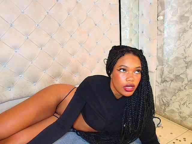 CrystalBrooke3x Live Webcam on BongaCams