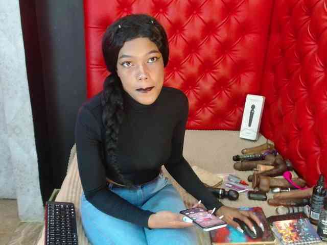 CrystalBrooke3x webcam