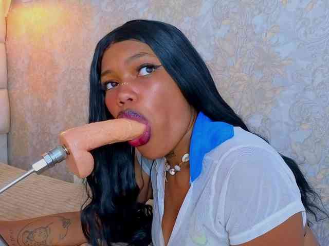 CrystalBrooke3x webcam