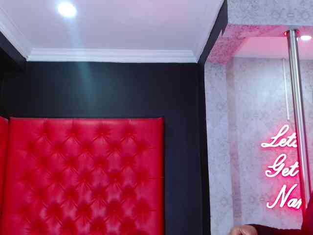 CrystalBrooke3x webcam