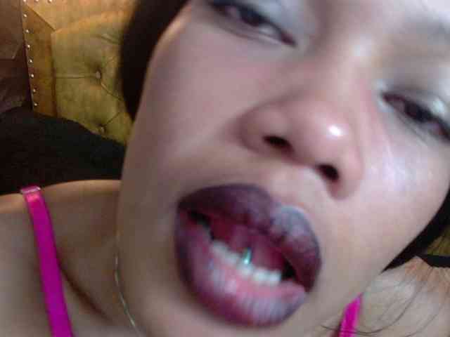 CrystalBrooke3x webcam