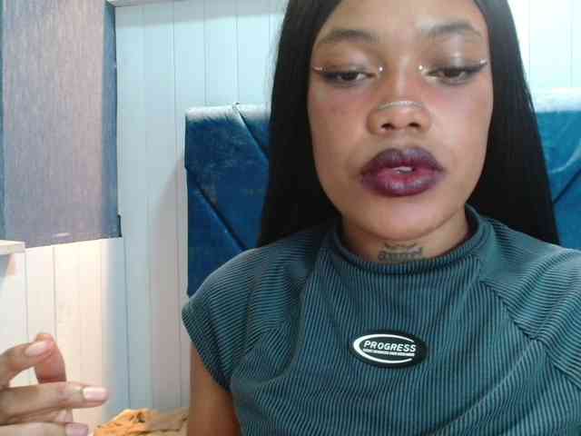 CrystalBrooke3x webcam
