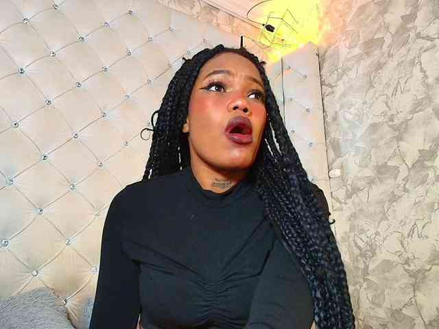 CrystalBrooke3x Live Webcam on BongaCams