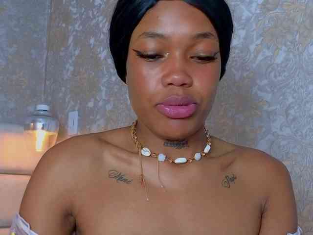 CrystalBrooke3x webcam