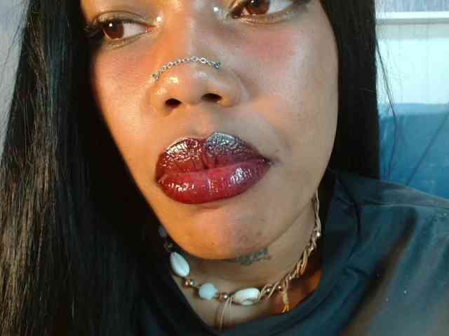 CrystalBrooke3x webcam