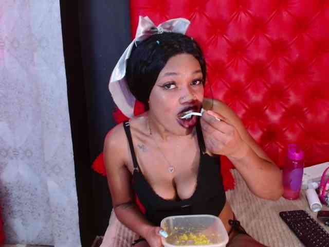 CrystalBrooke3x webcam