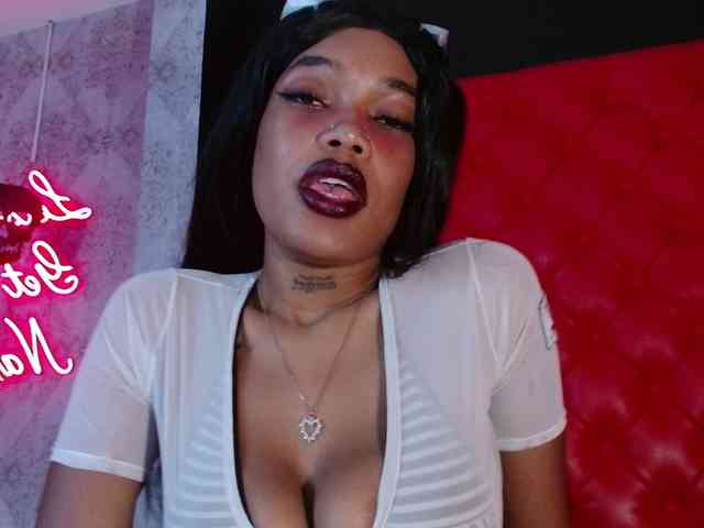 CrystalBrooke3x webcam