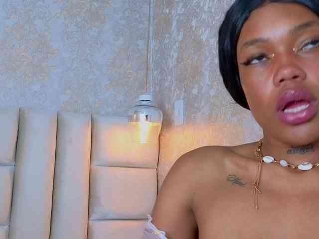 CrystalBrooke3x webcam