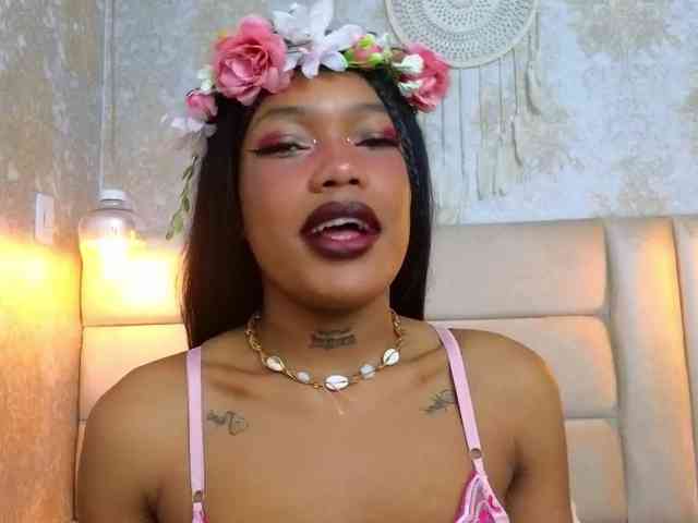 CrystalBrooke3x webcam