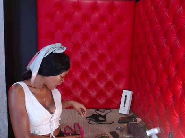 CrystalBrooke3x webcam