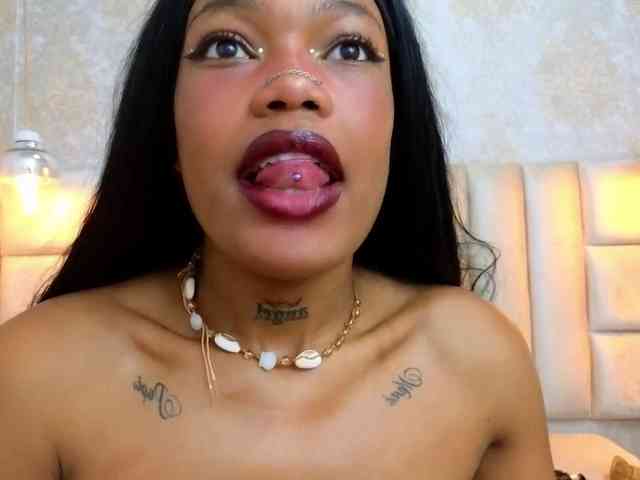 CrystalBrooke3x webcam