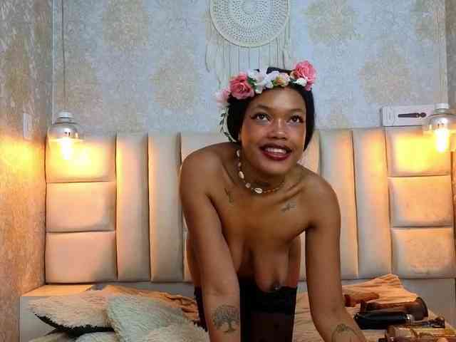 CrystalBrooke3x webcam