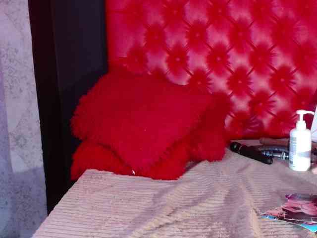 CrystalBrooke3x webcam