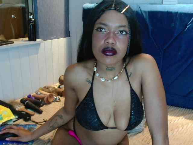 CrystalBrooke3x webcam