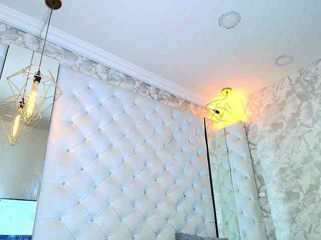 CrystalBrooke3x webcam