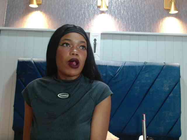 CrystalBrooke3x webcam