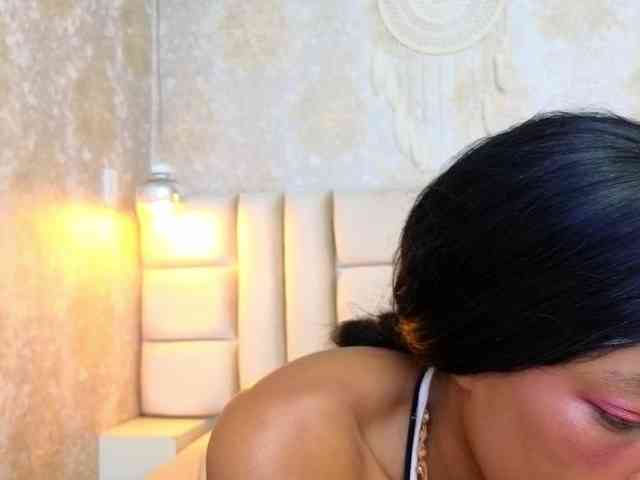 CrystalBrooke3x webcam
