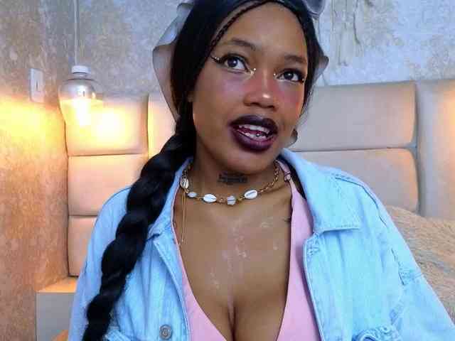 CrystalBrooke3x webcam