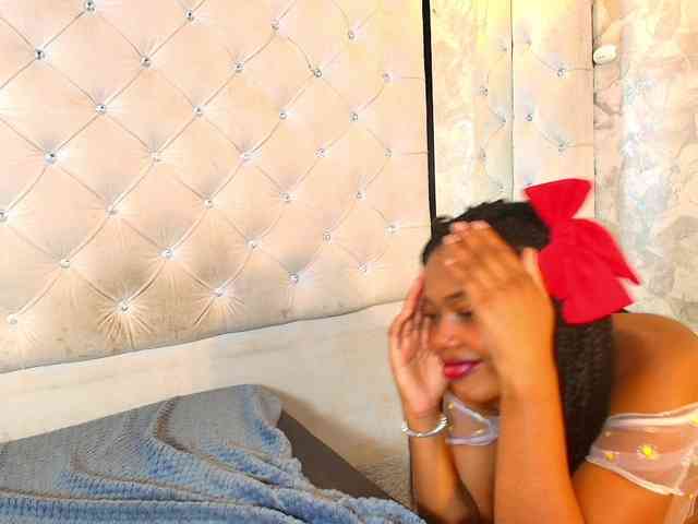 CrystalBrooke3x Live Webcam on BongaCams