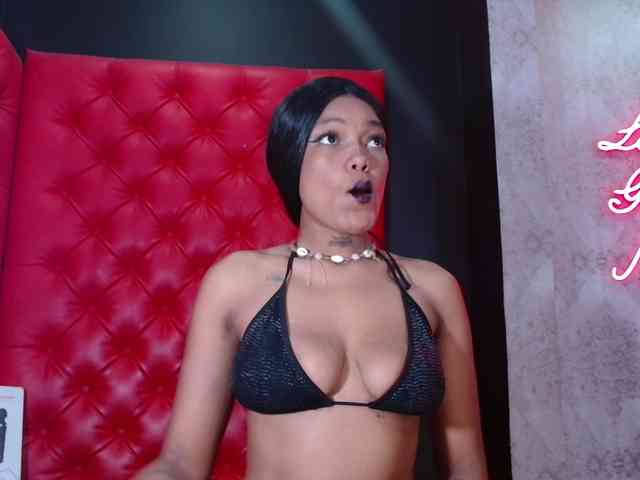 CrystalBrooke3x webcam