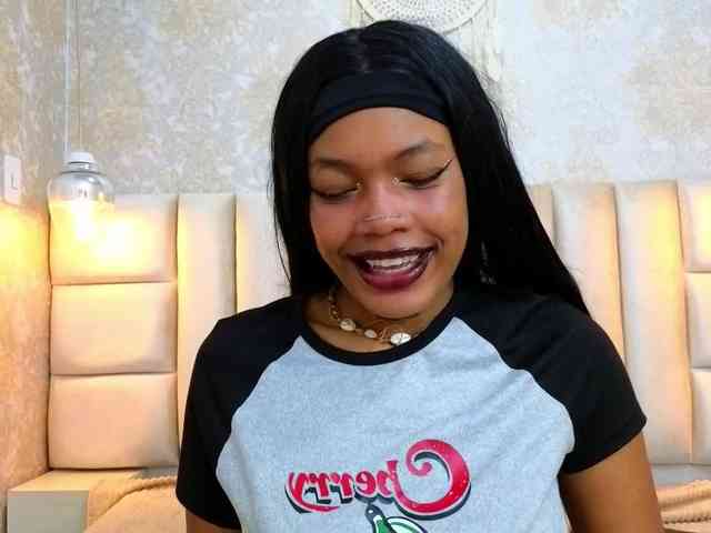 CrystalBrooke3x webcam