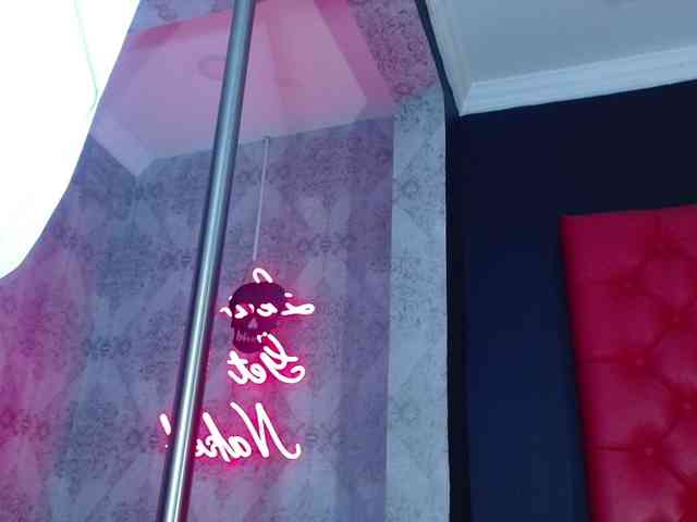 CrystalBrooke3x webcam