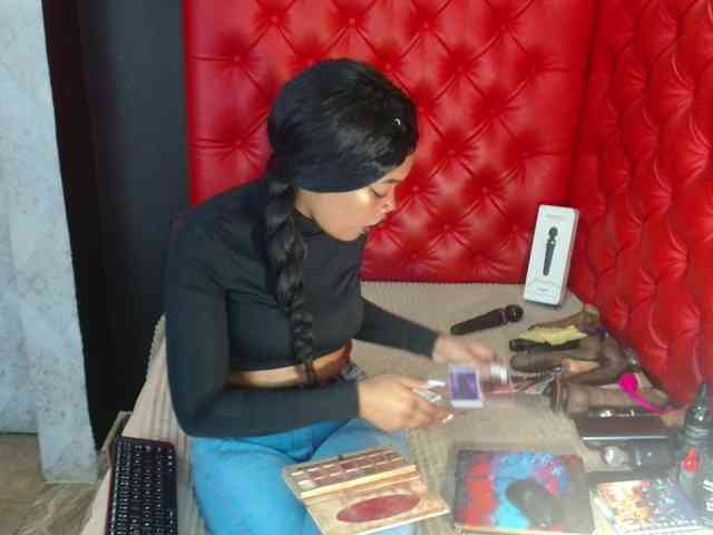 CrystalBrooke3x webcam