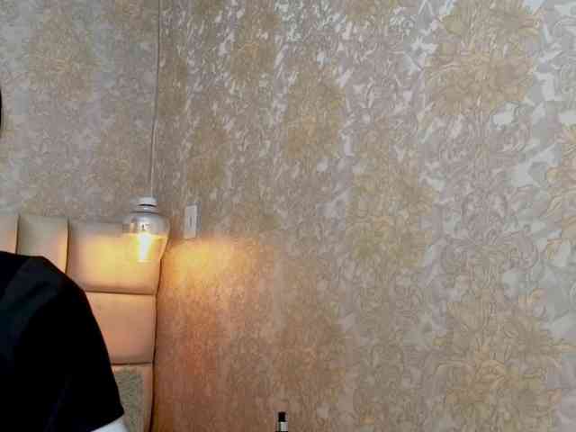 CrystalBrooke3x Live Webcam on BongaCams