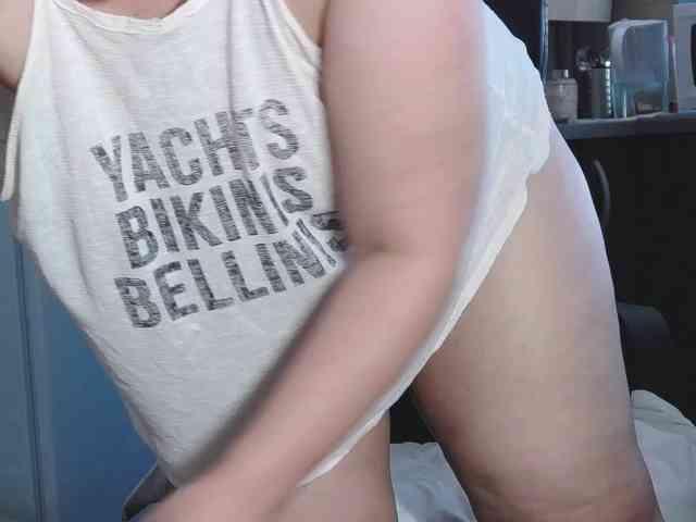 AmelieCharming webcam