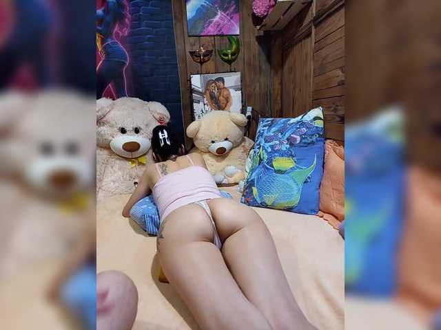 Cottoncandy1-1's BongaCams show and profile