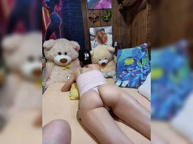 Cottoncandy1-1's BongaCams show and profile