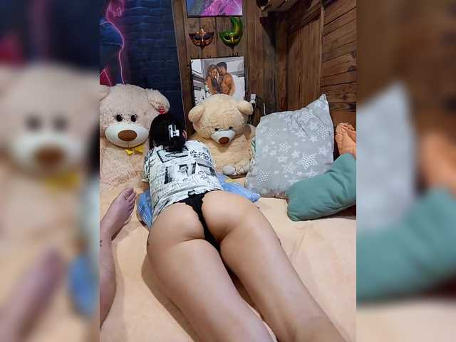 Cottoncandy1-1's BongaCams show and profile