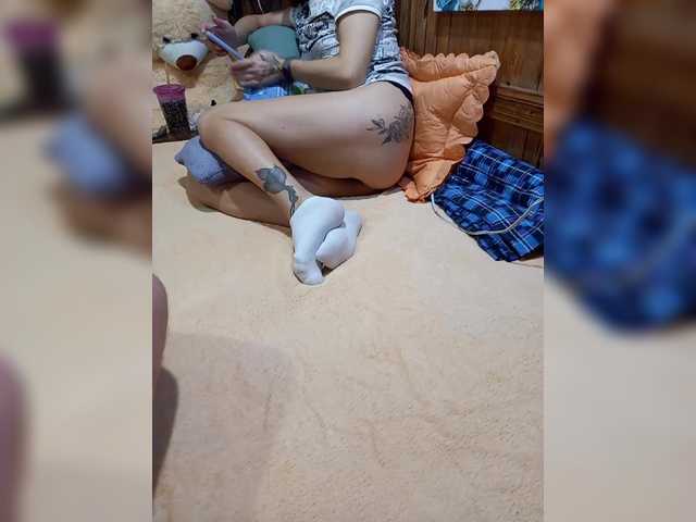 Cottoncandy1-1's BongaCams show and profile