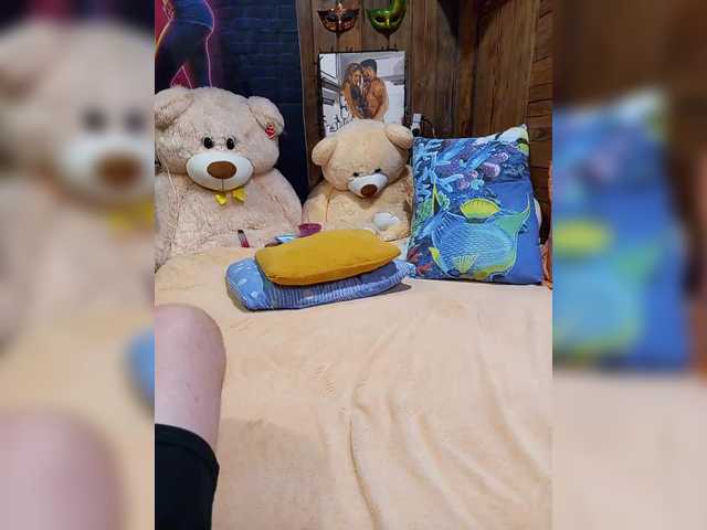 Cottoncandy1-1's BongaCams show and profile