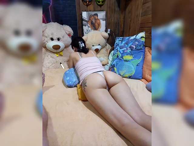 Cottoncandy1-1's BongaCams show and profile