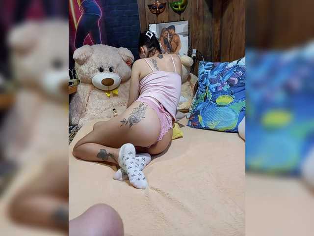 Cottoncandy1-1's BongaCams show and profile