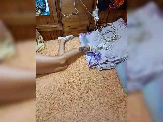 striptease web cam Cottoncandy1-1