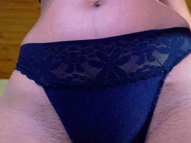 Mrs-booty webcam