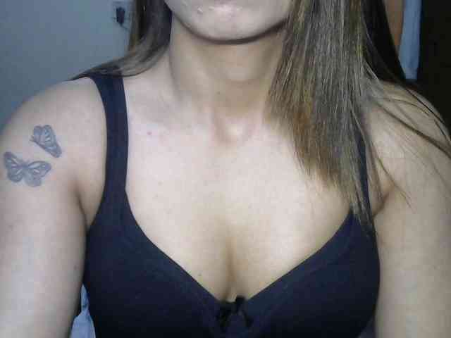Babyniaa webcam