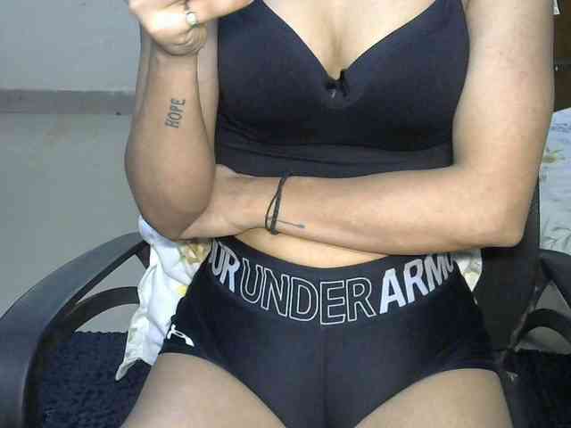 Babyniaa webcam