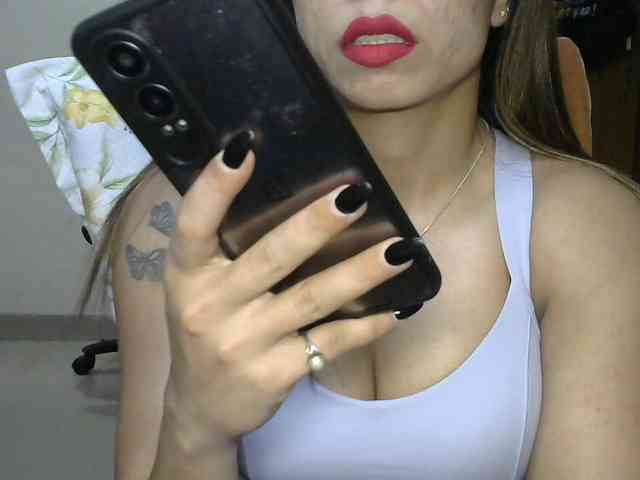 Babyniaa webcam