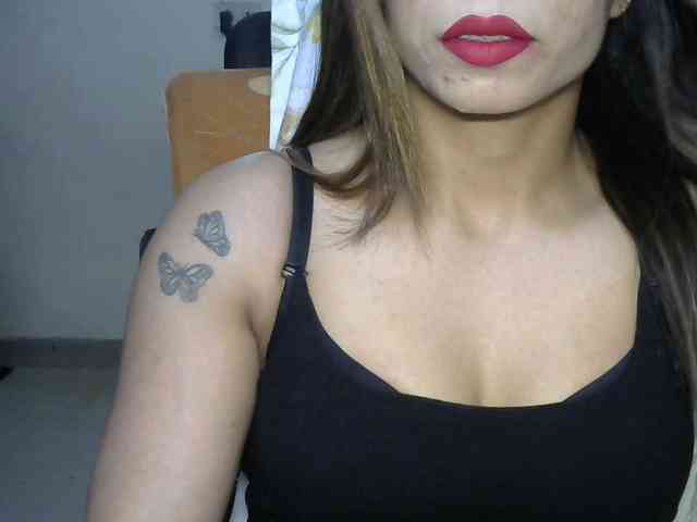 Babyniaa webcam